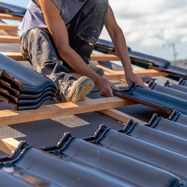 Why Naperville, IL Homeowners Choose Naperville Roofing Pro for Hail Damage Repairs?