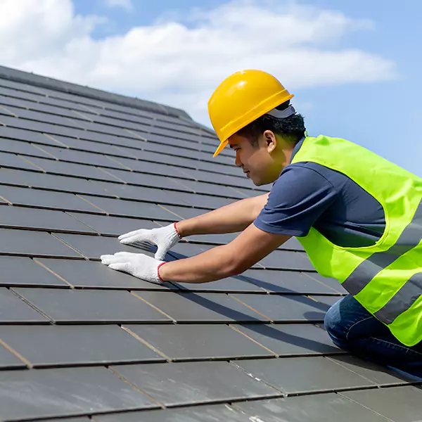 Why Naperville Homeowners Choose Naperville Roofing Pro for Standing Seam Metal Roofing Service?